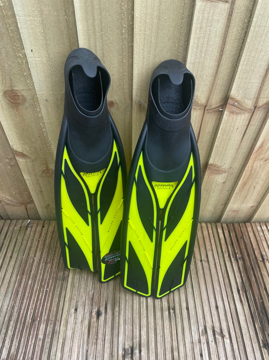 NOS Atomic Aquatics Split Fins Size 4-1/2 - 5-1/2.